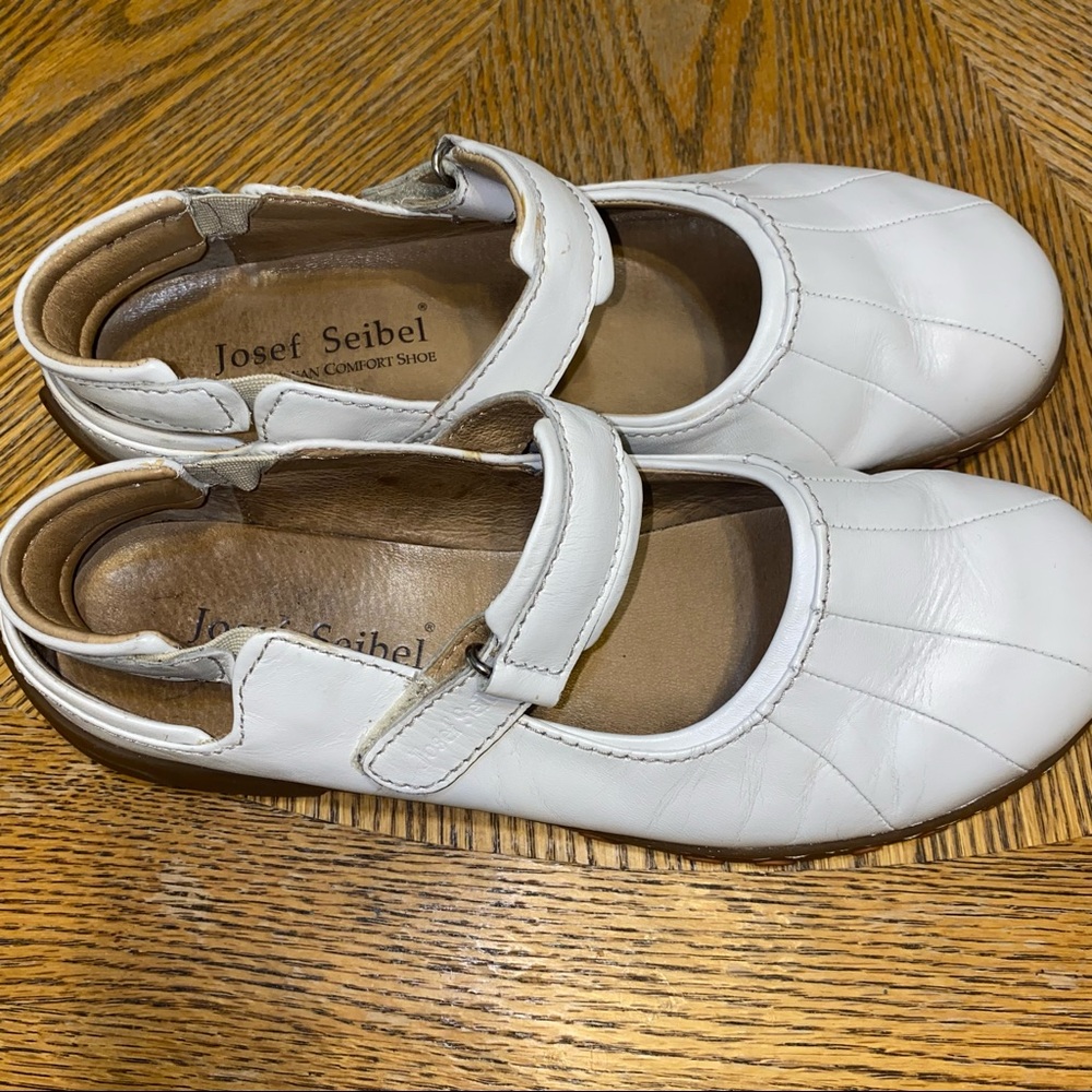 Josef Seibel White Mary Jane (Velcro Straps) - Picture 2 of 11